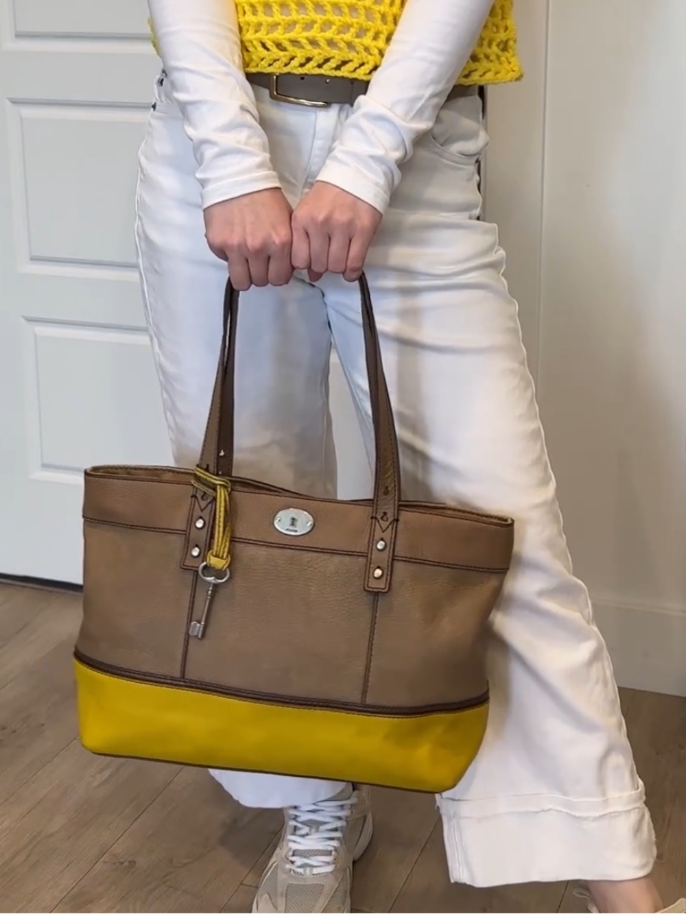 Fossil Genuine Leather Tote yellow taupe with zip closure